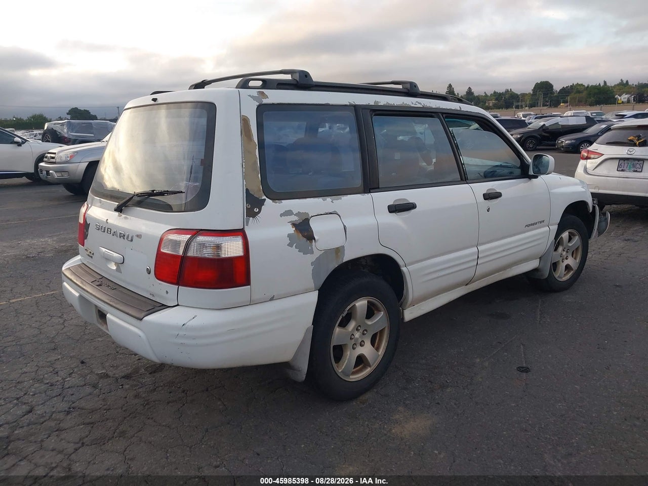 2002 SUBARU FORESTER S · 4/10