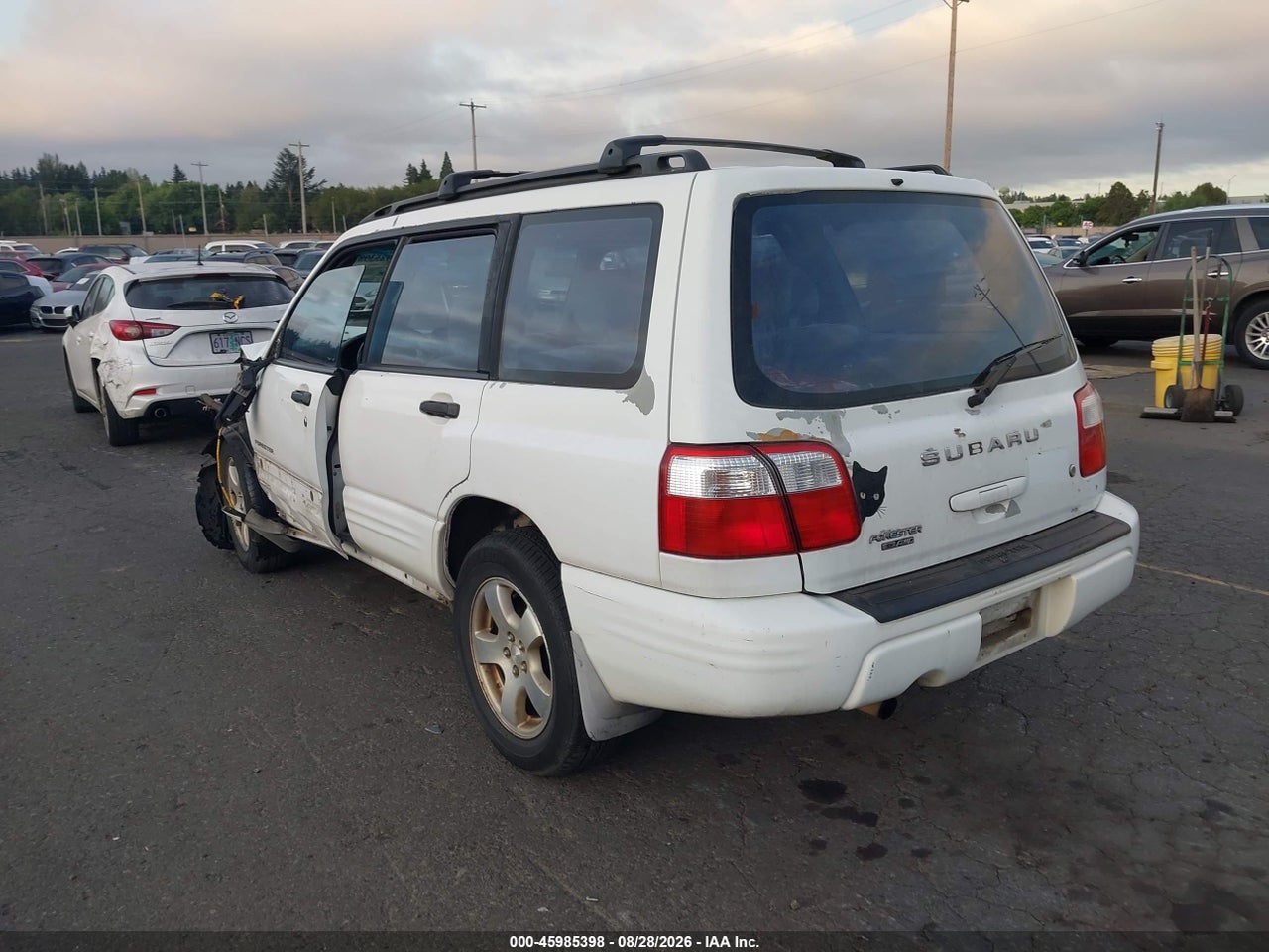 2002 SUBARU FORESTER S · 3/10