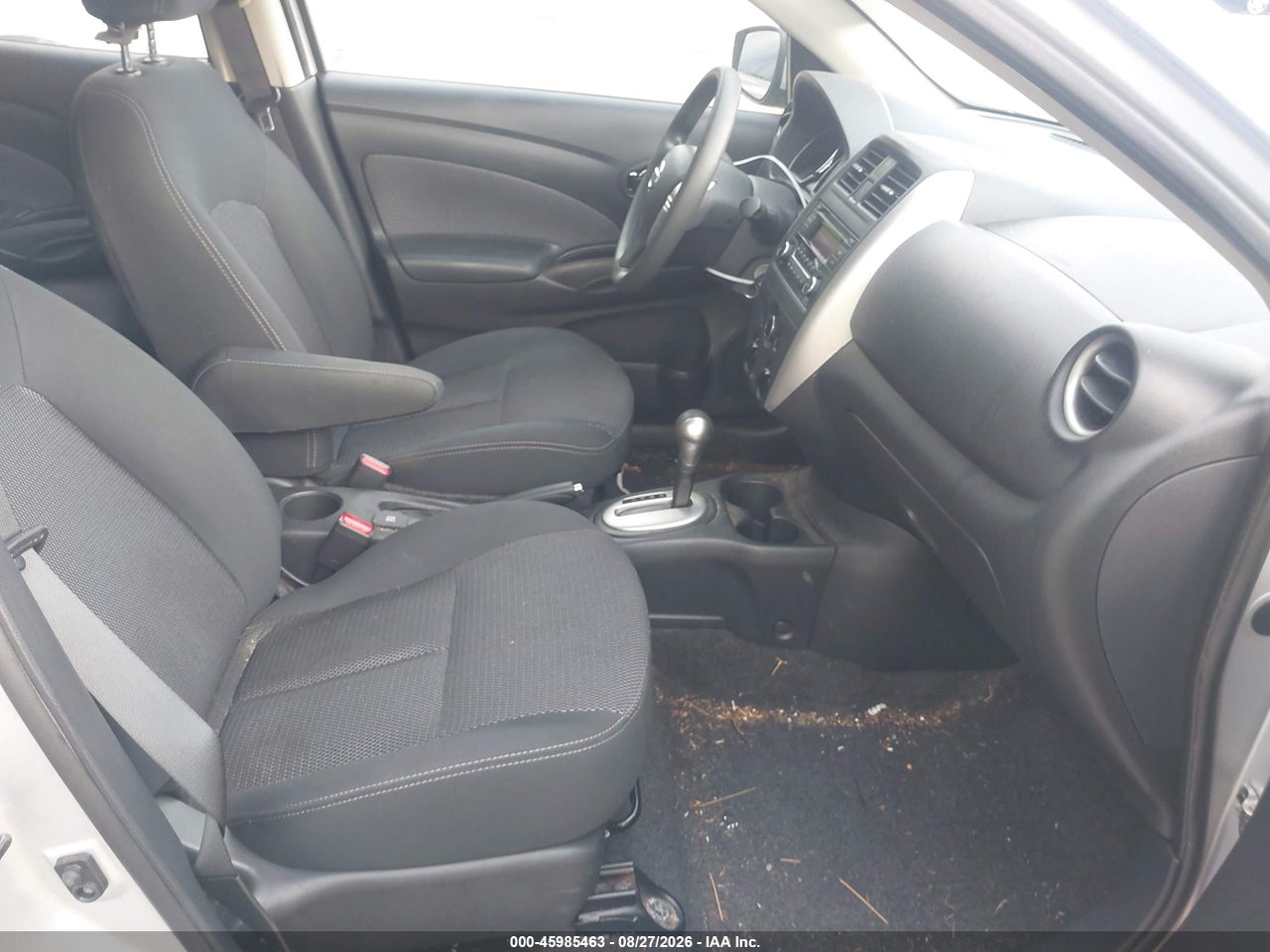 2015 NISSAN VERSA 1.6 SV · 5/11