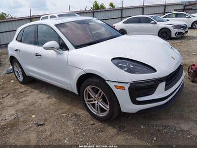 2022 PORSCHE MACAN
