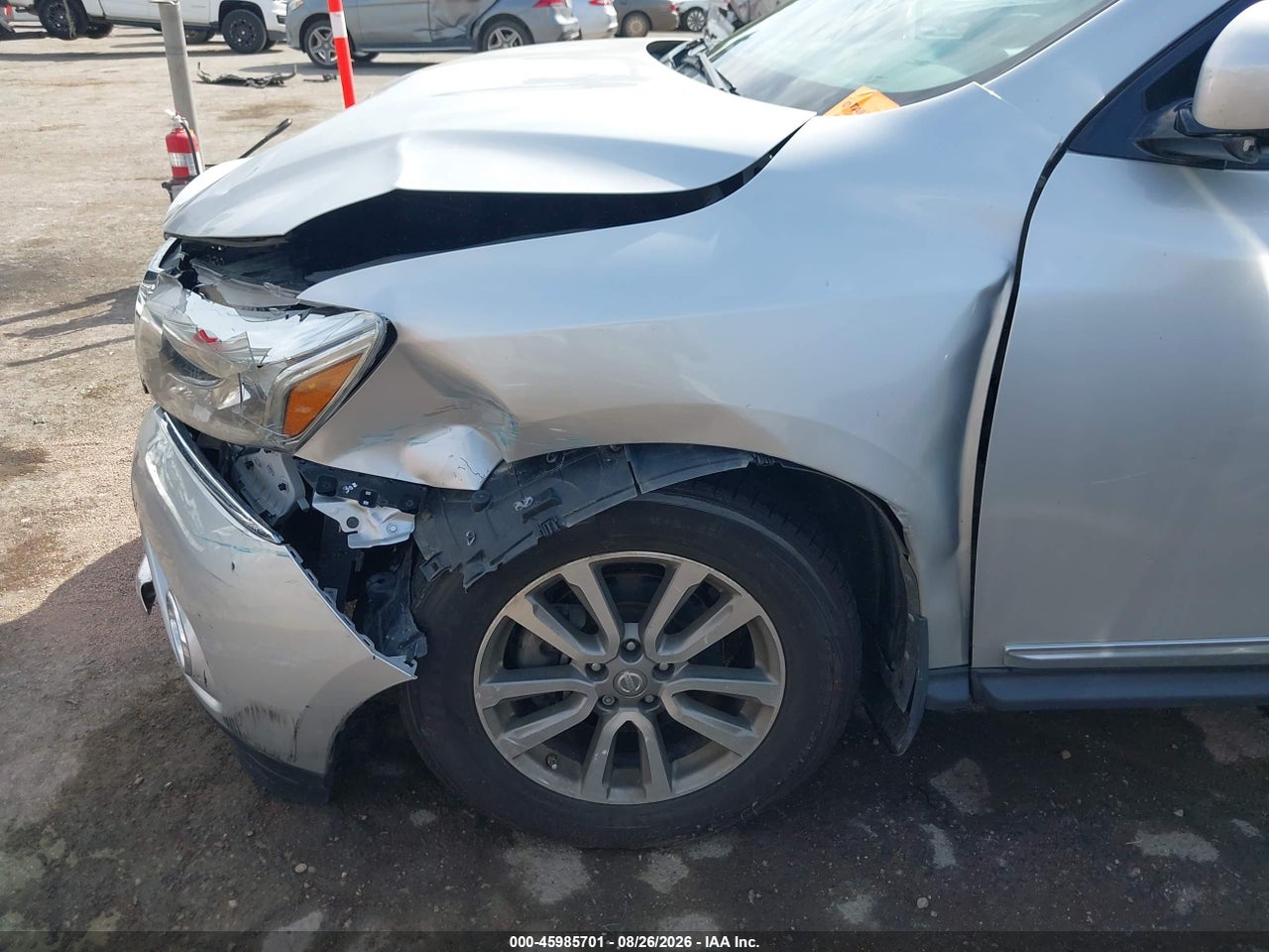 2014 NISSAN PATHFINDER SL · 6/10