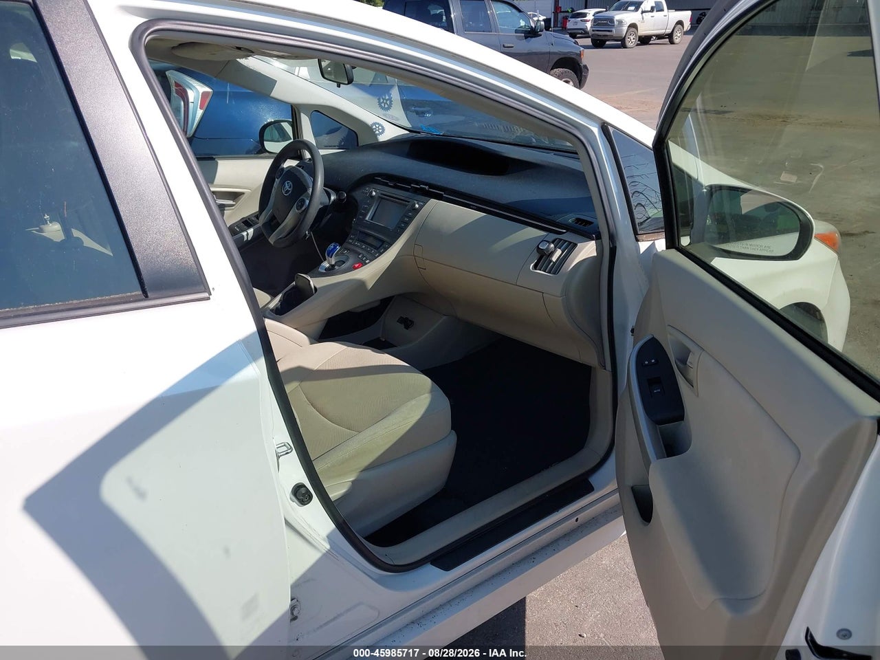 2013 TOYOTA PRIUS THREE · 5/11