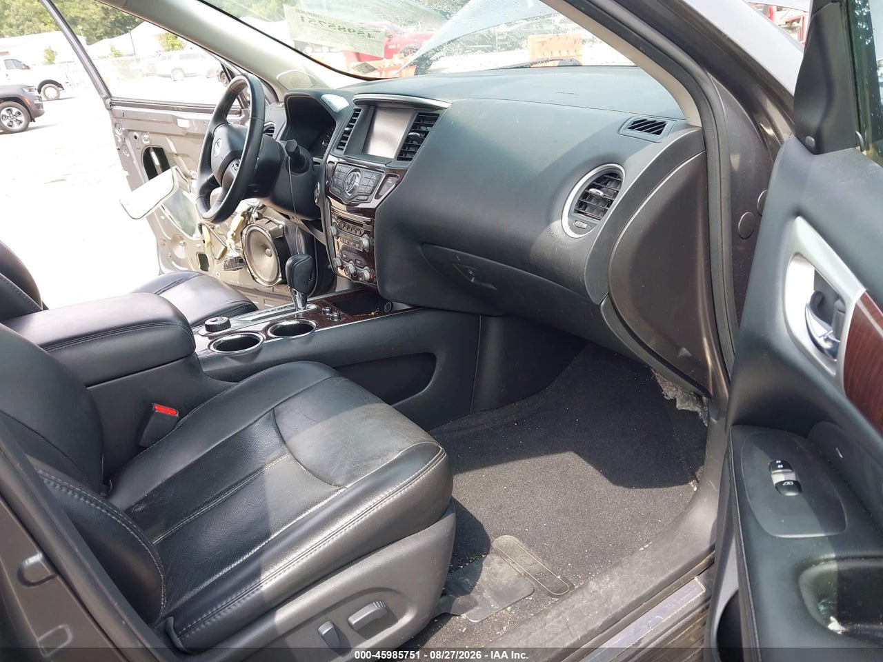 2016 NISSAN PATHFINDER PLATINUM · 5/11