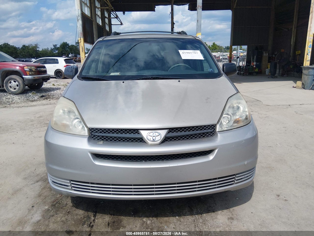 2004 TOYOTA SIENNA LE · 6/11