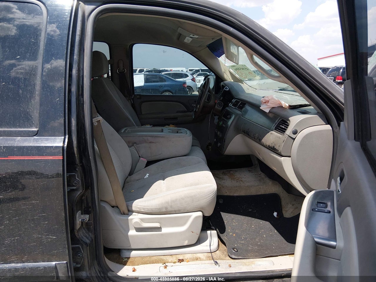 2011 CHEVROLET TAHOE LS · 5/11