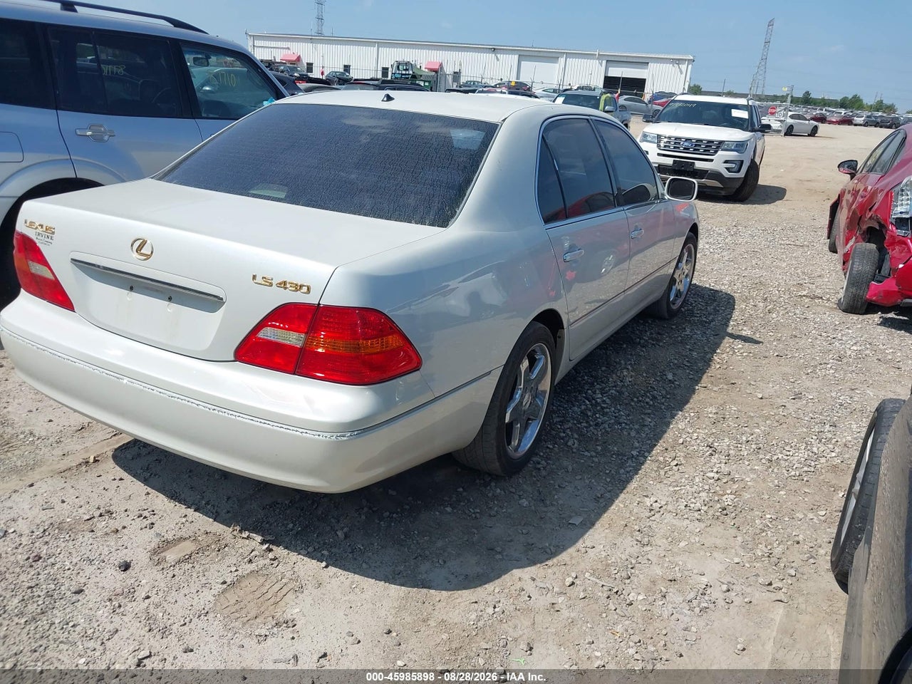 2001 LEXUS LS 430   · 4/11