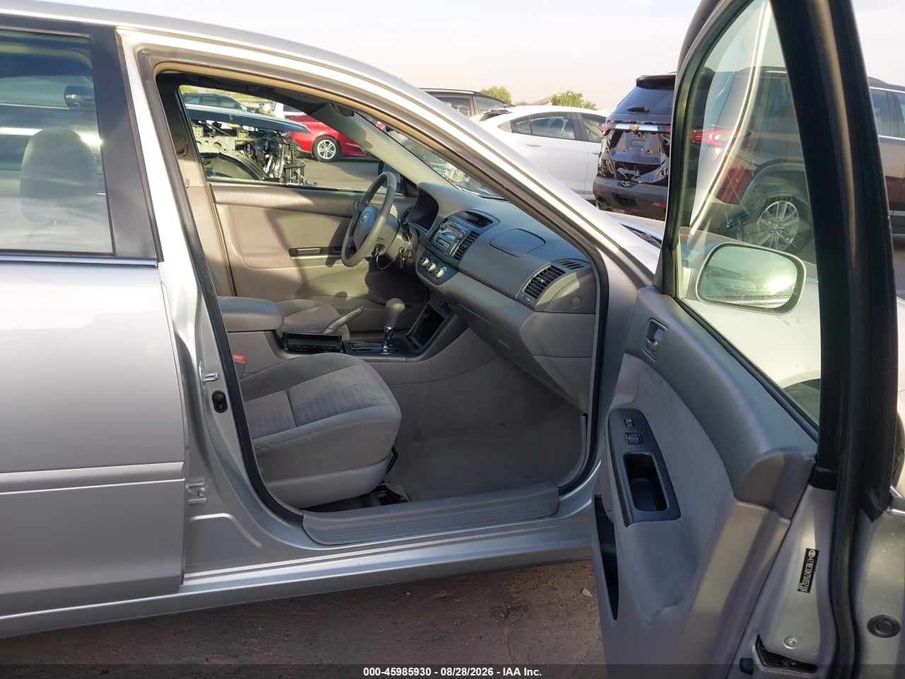 2005 TOYOTA CAMRY LE · 5/11