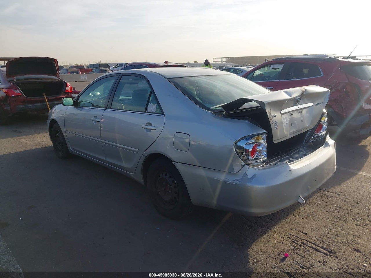 2005 TOYOTA CAMRY LE · 3/11