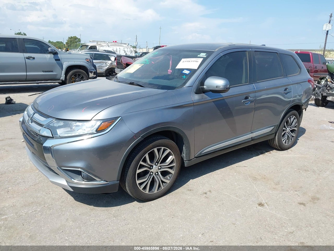 2018 MITSUBISHI OUTLANDER SE · 2/10