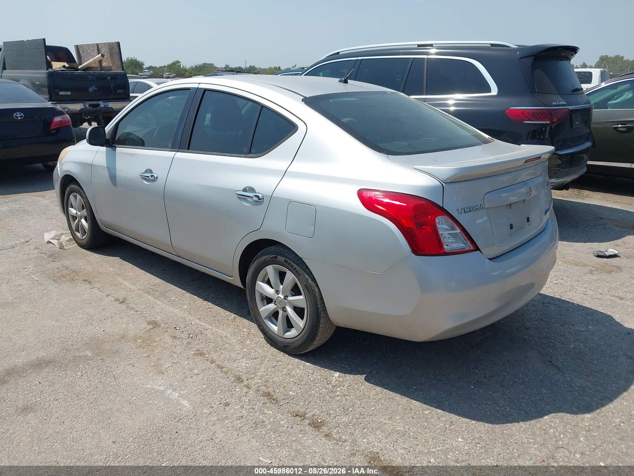 2013 NISSAN VERSA 1.6 SL · 3/11
