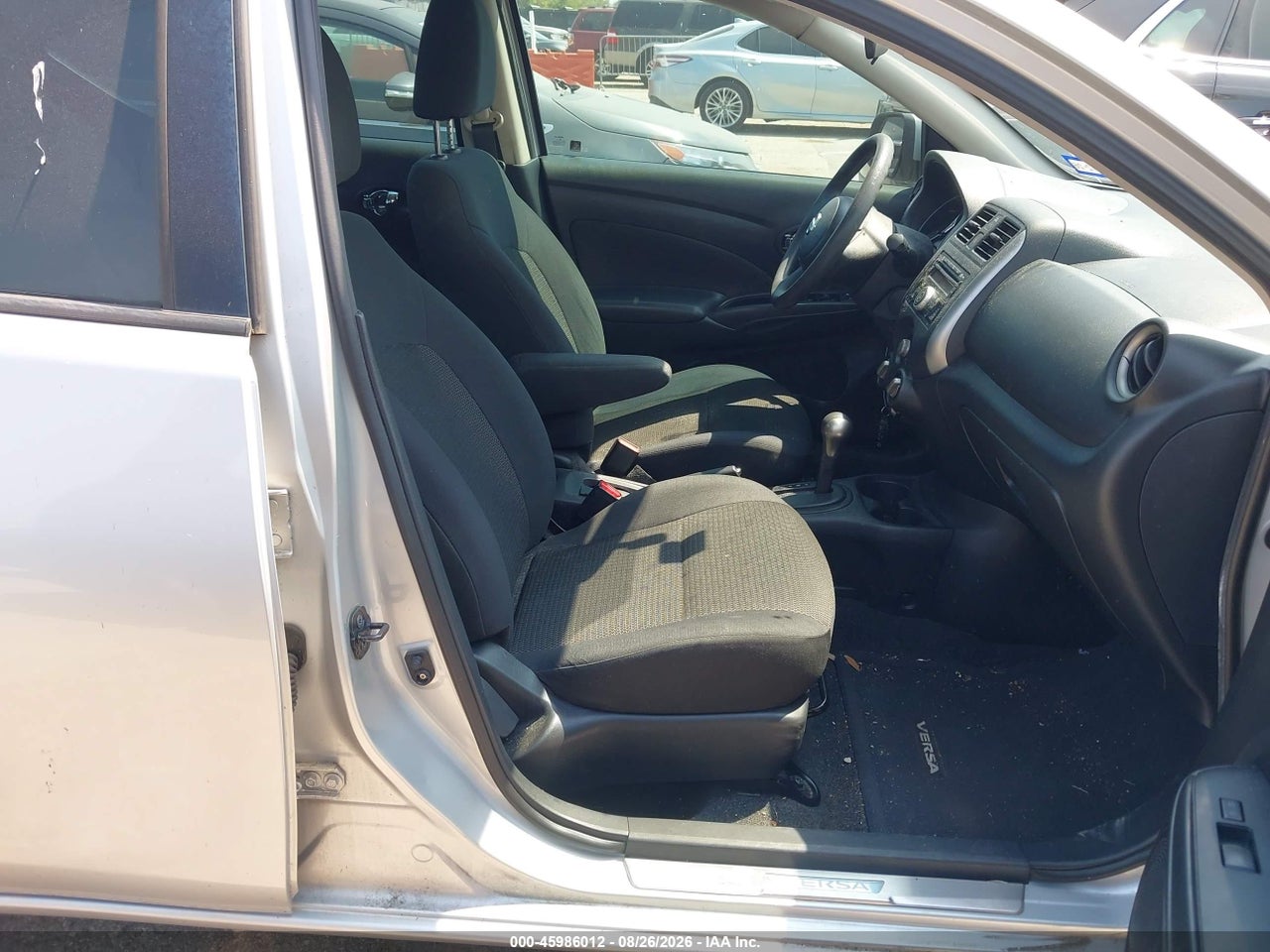2013 NISSAN VERSA 1.6 SL · 5/11