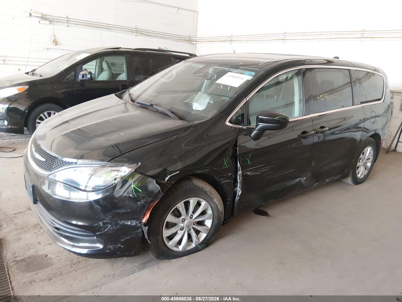2017 CHRYSLER PACIFICA TOURING · 2/11