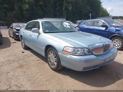 2009 LINCOLN TOWN CAR SIGNATURE LIMITED