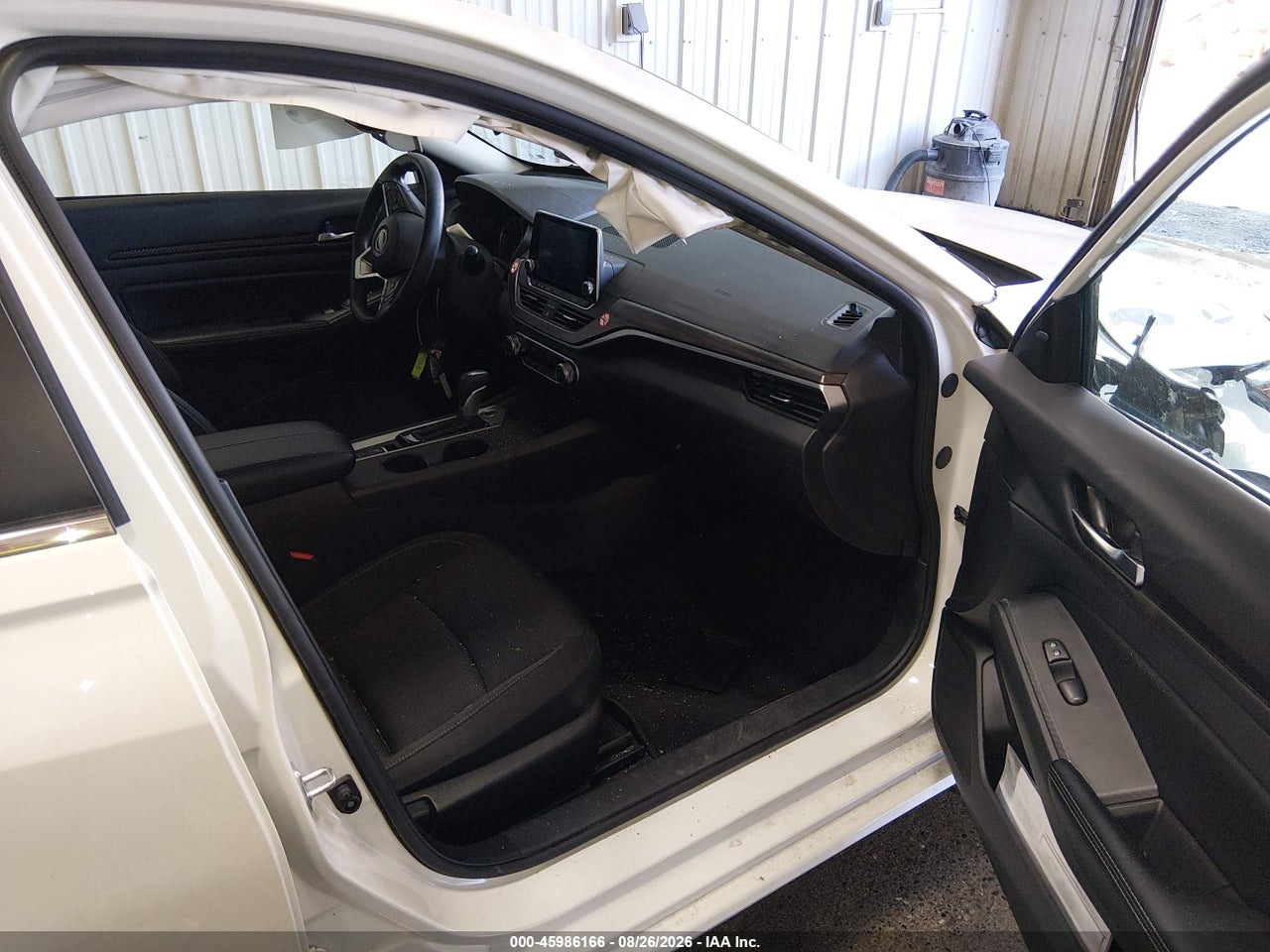 2025 NISSAN ALTIMA SV AWD · 5/11