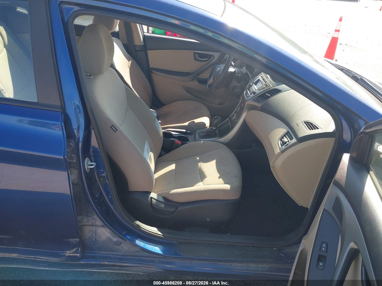 2015 HYUNDAI ELANTRA SE · 5/11