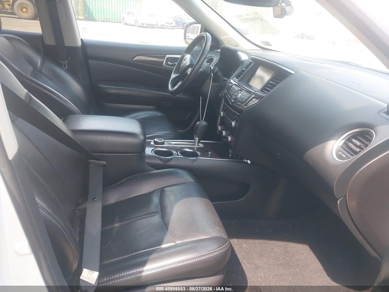 2015 NISSAN PATHFINDER PLATINUM · 5/11
