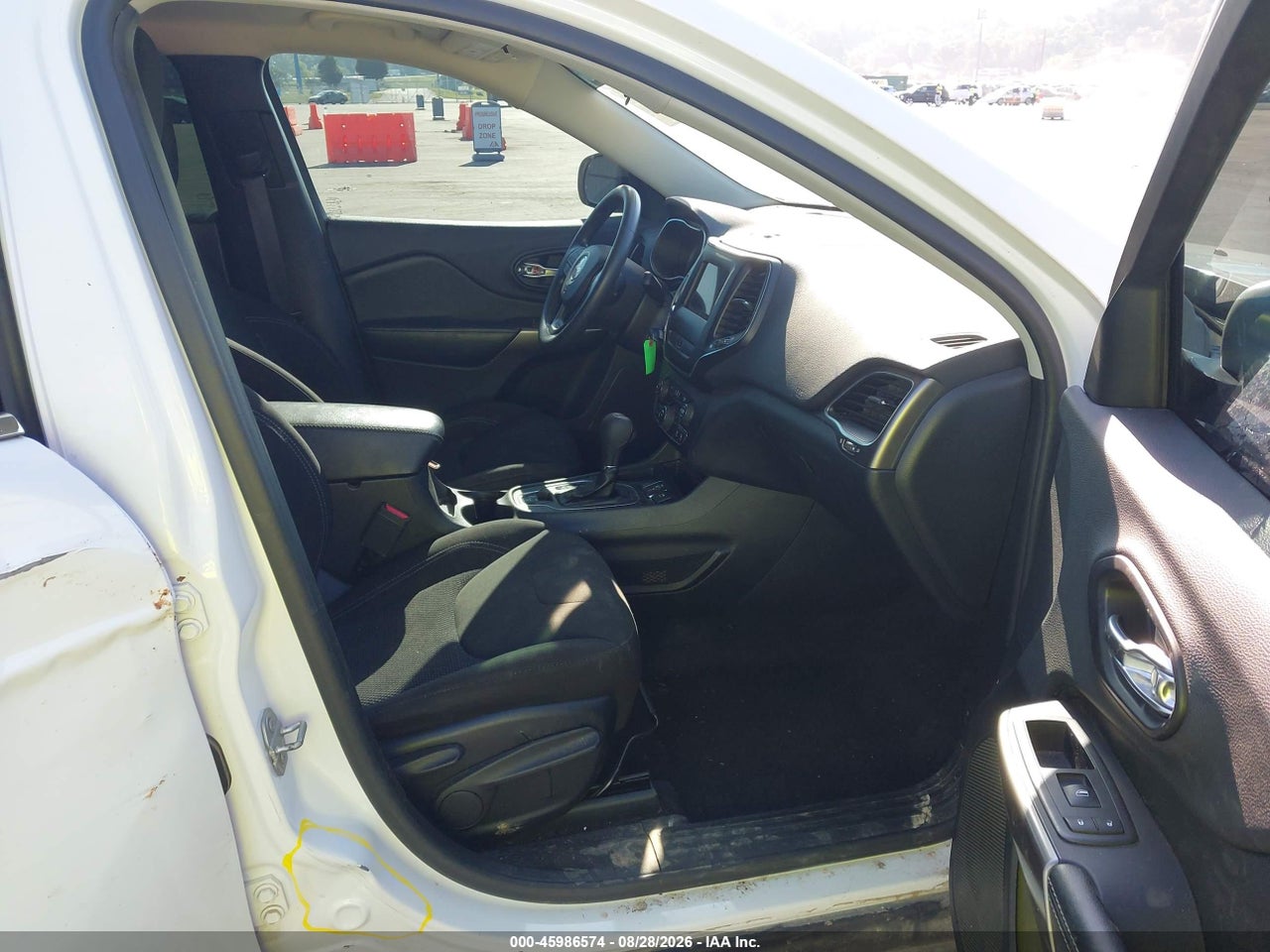2019 JEEP CHEROKEE LATITUDE FWD · 5/11
