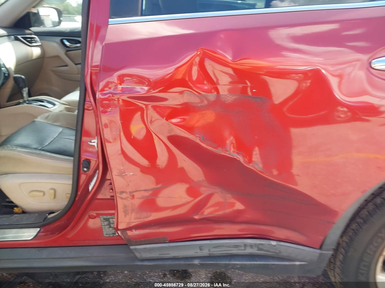 2016 NISSAN ROGUE SV · 6/10