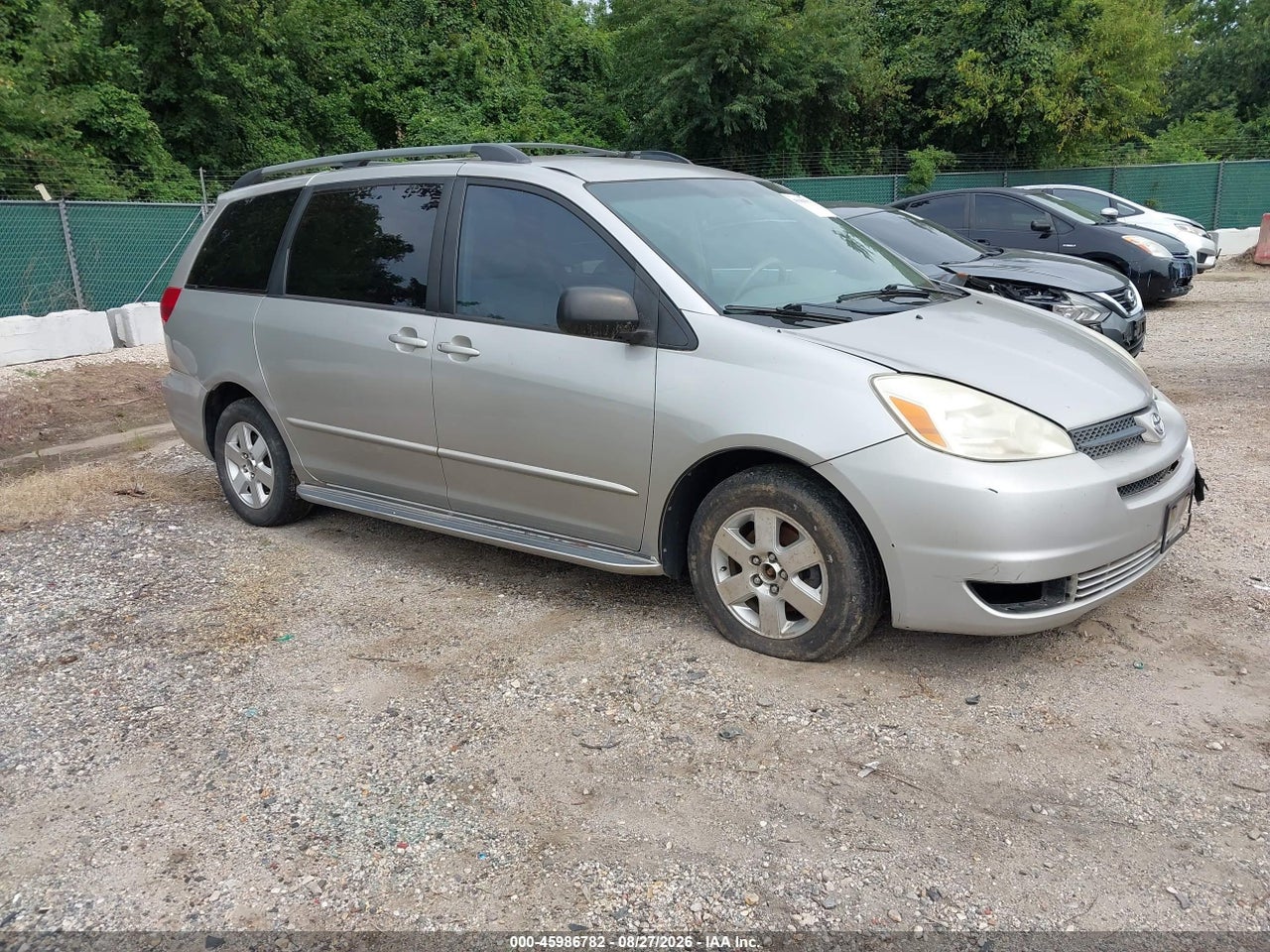 5TDZA23C54S****** · 2004 TOYOTA SIENNA LE