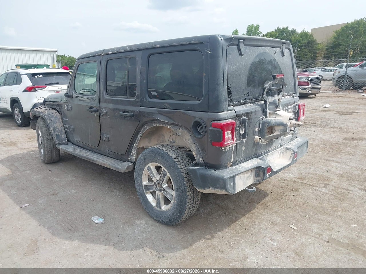 2018 JEEP WRANGLER UNLIMITED SAHARA 4X4 · 3/11