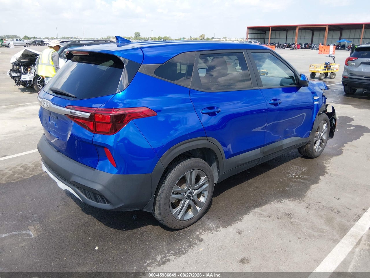 2023 KIA SELTOS LX · 4/11