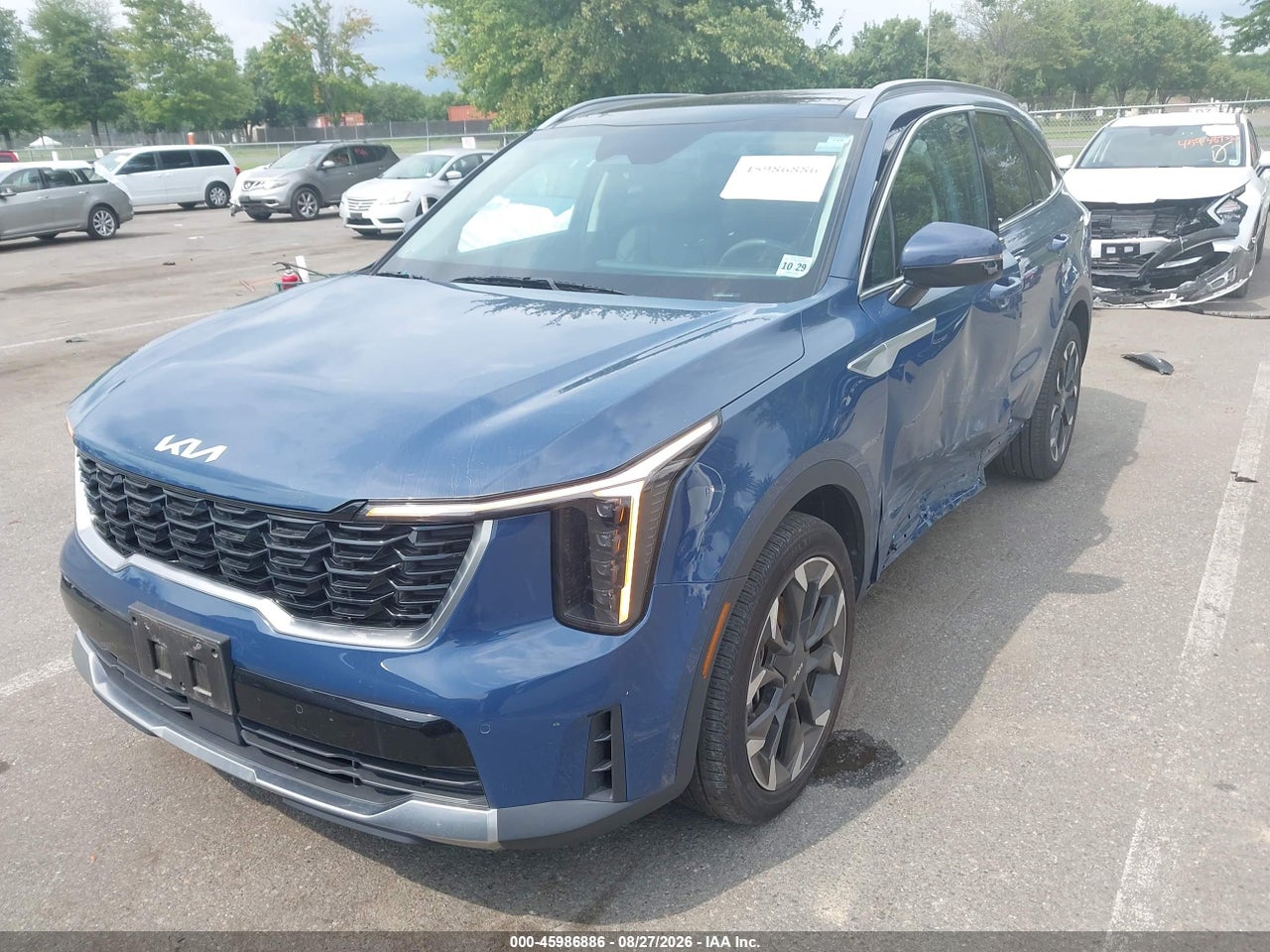 2025 KIA SORENTO EX · 2/11