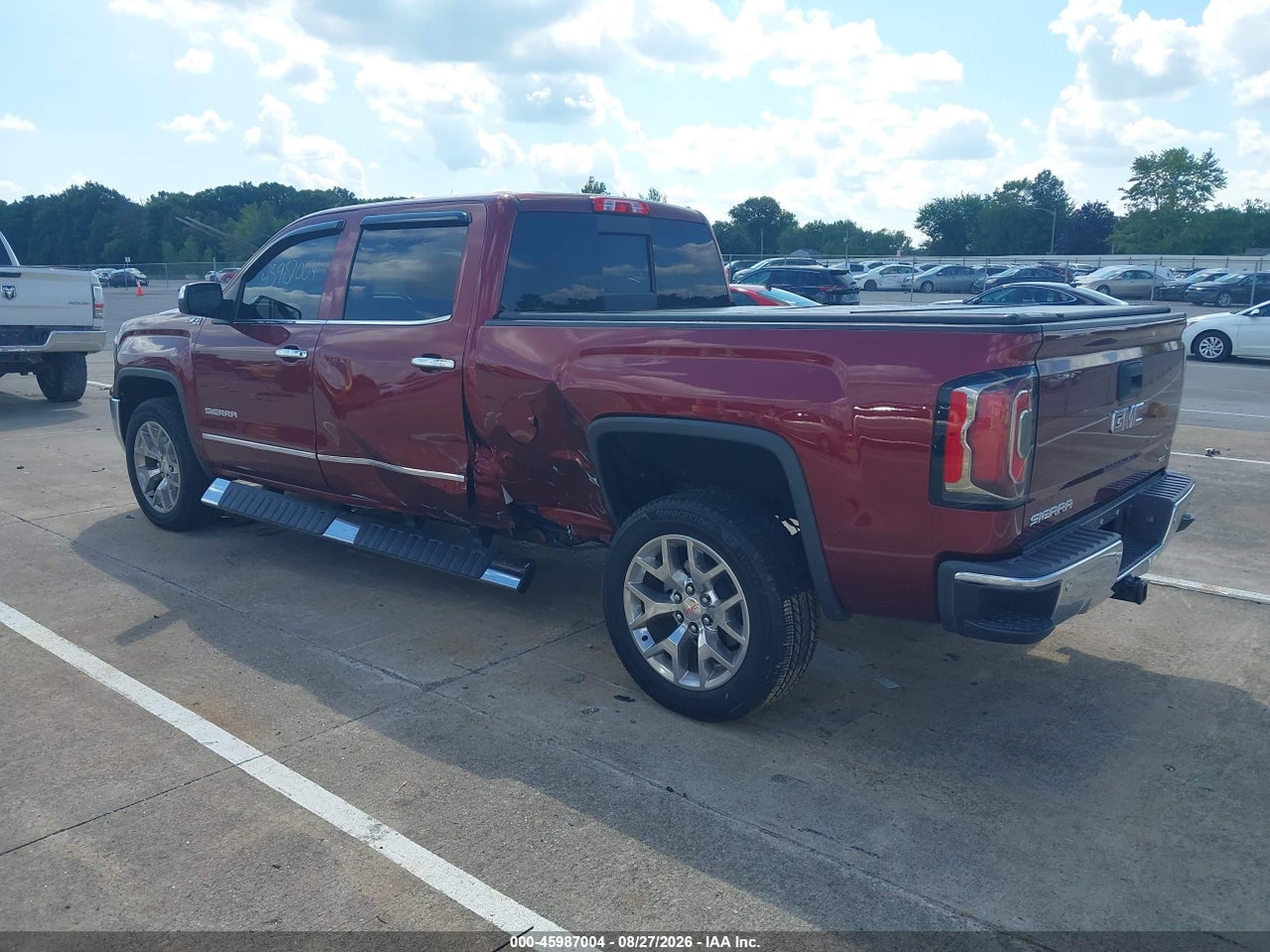 2017 GMC SIERRA 1500 SLT · 3/11