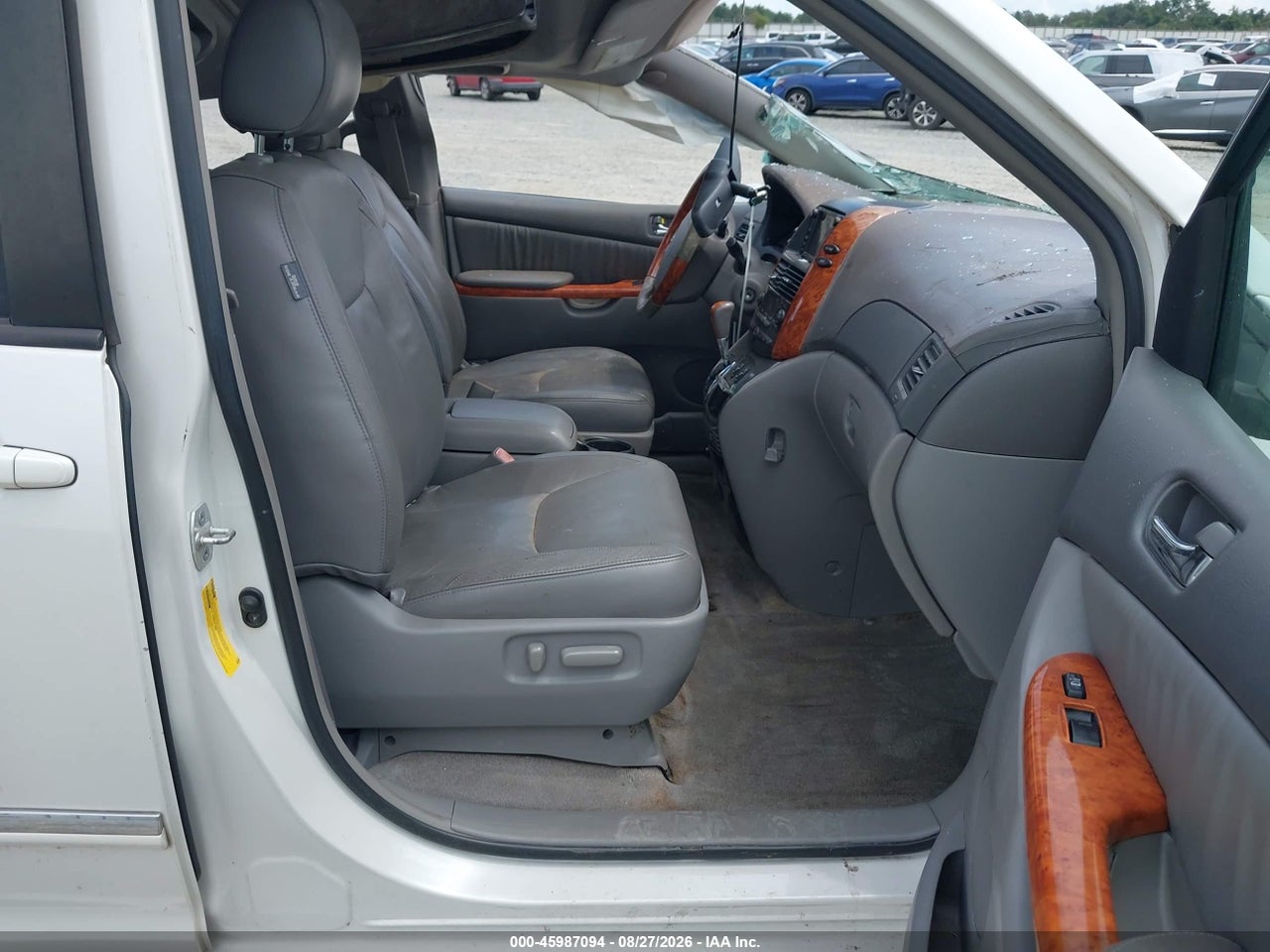 2008 TOYOTA SIENNA LIMITED · 5/11