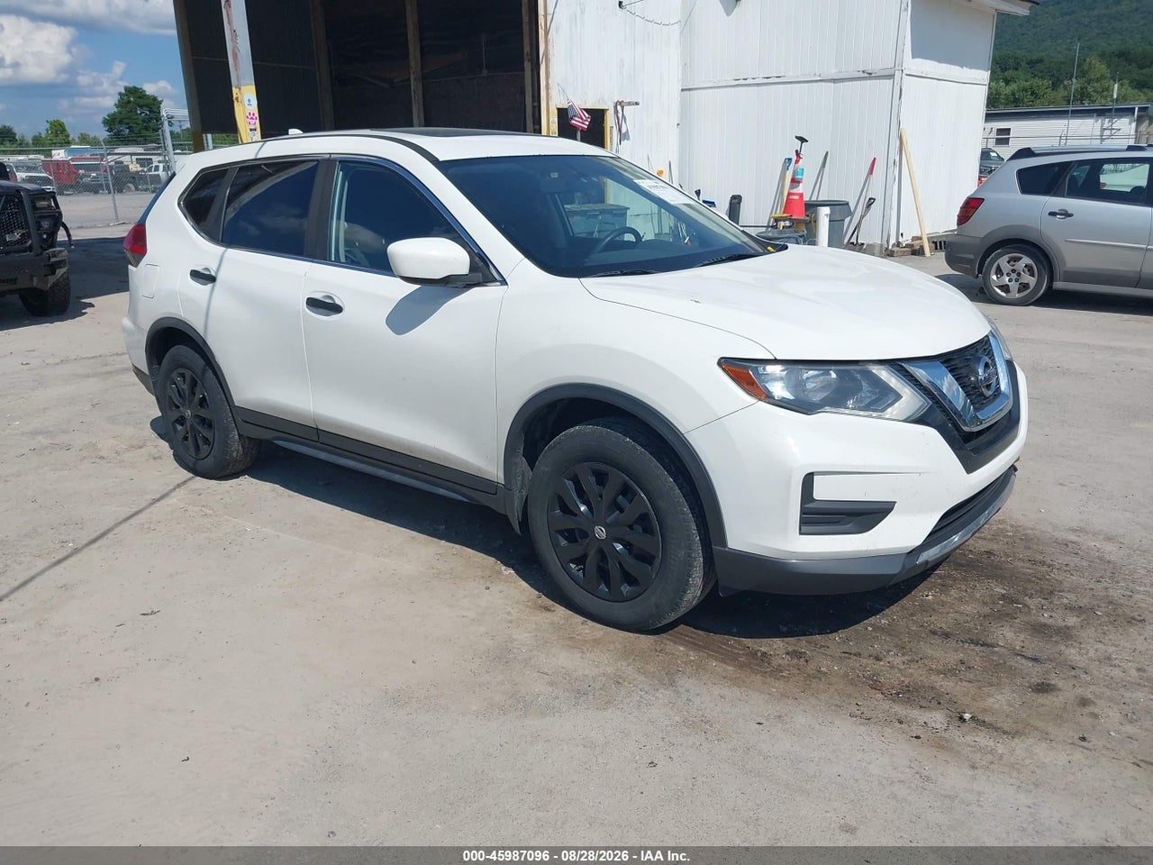 2017 NISSAN ROGUE S