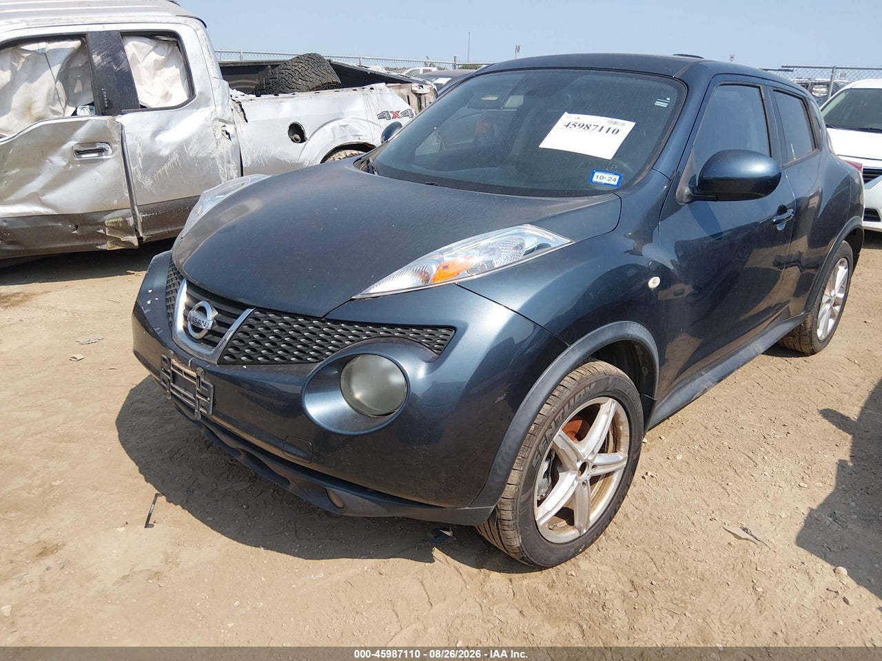 2013 NISSAN JUKE SL · 2/11