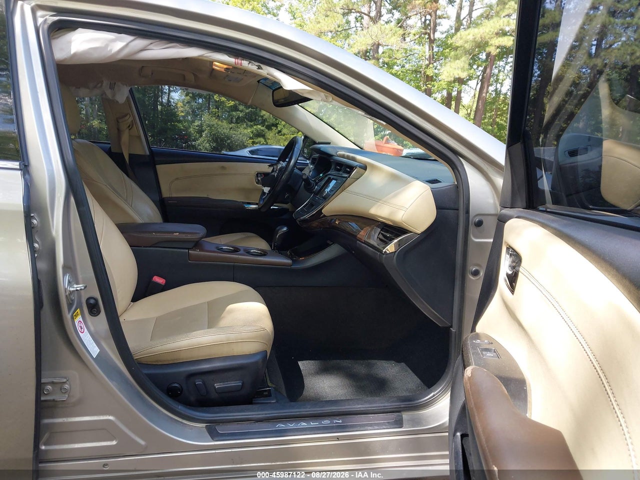 2013 TOYOTA AVALON HYBRID LIMITED · 5/11