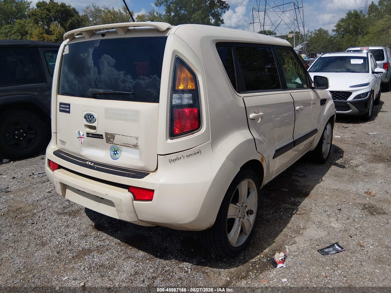 2011 KIA SOUL ! · 4/11