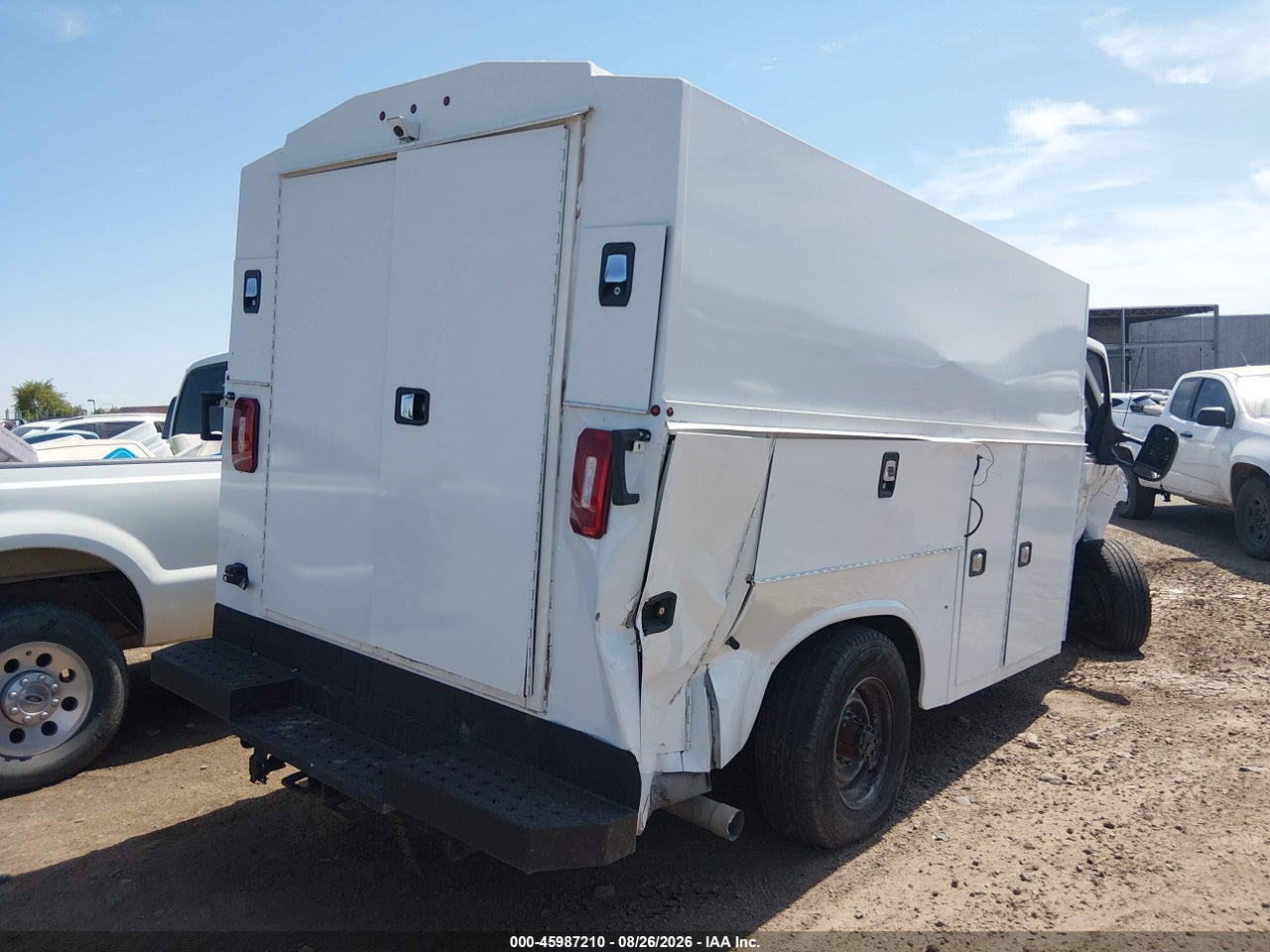 2025 FORD E-350 CUTAWAY · 4/4