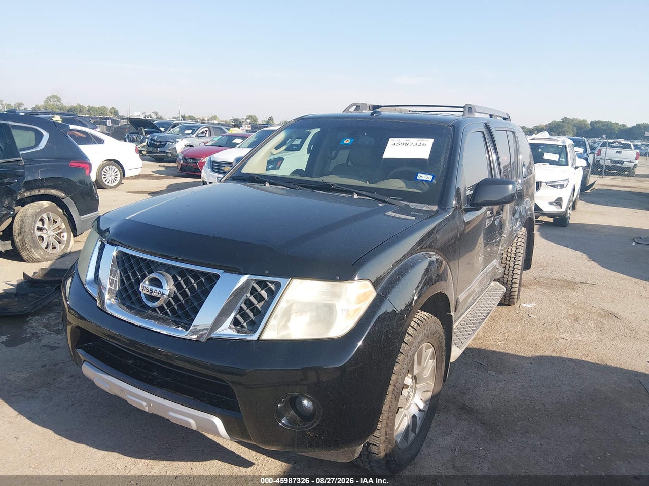 2012 NISSAN PATHFINDER LE · 2/11
