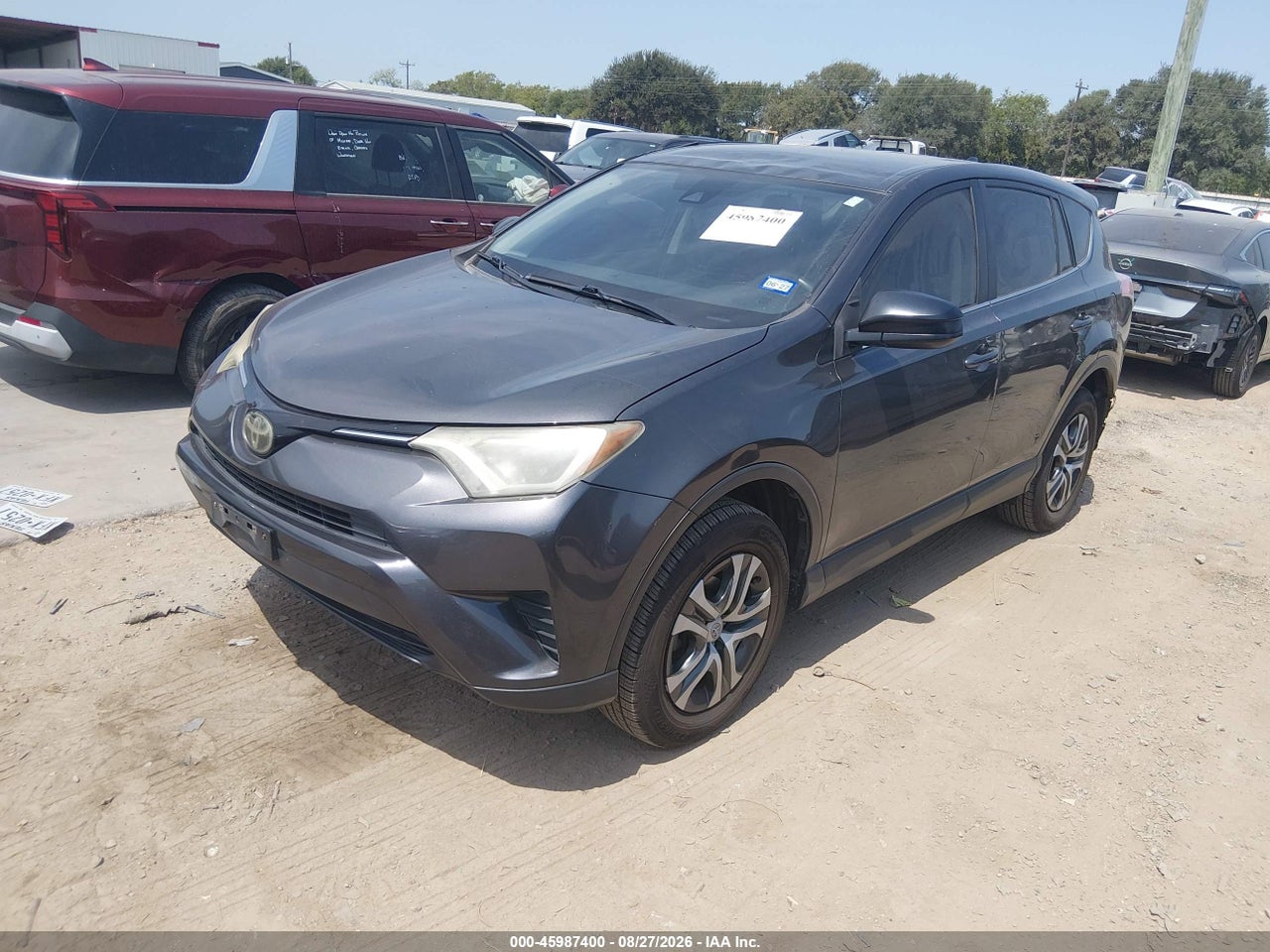 2018 TOYOTA RAV4 LE · 2/11