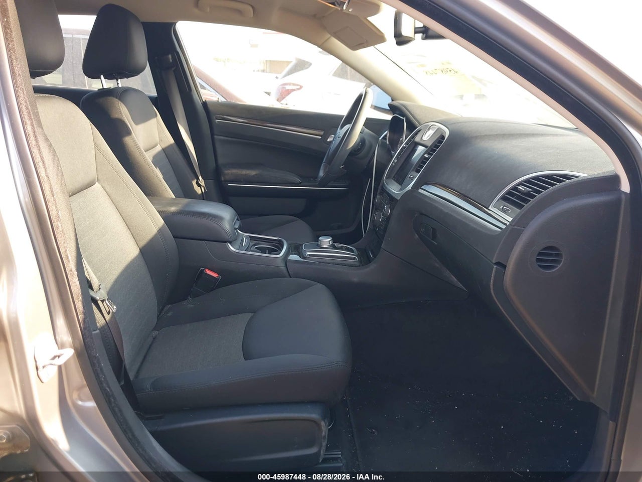 2018 CHRYSLER 300 TOURING · 5/11