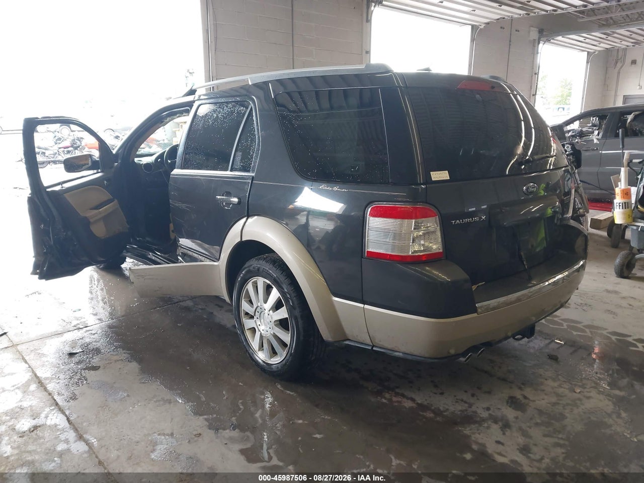 2008 FORD TAURUS X EDDIE BAUER · 3/11
