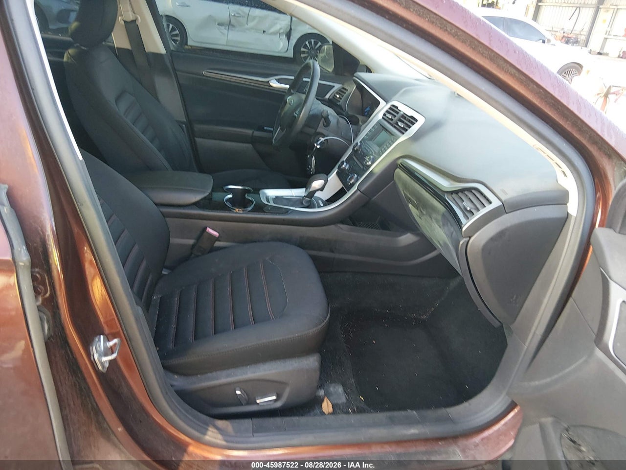 2016 FORD FUSION SE · 5/11