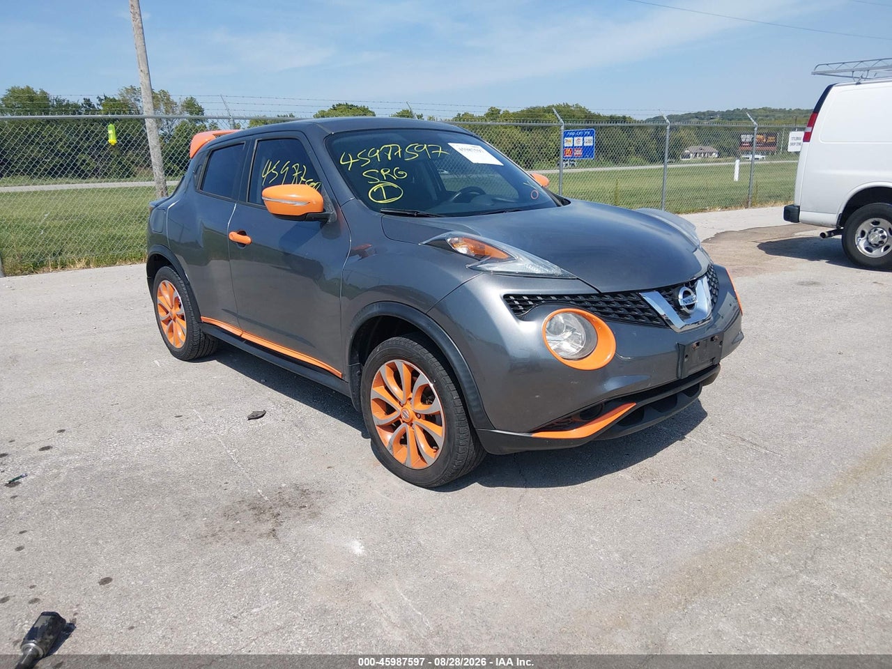2015 NISSAN JUKE S