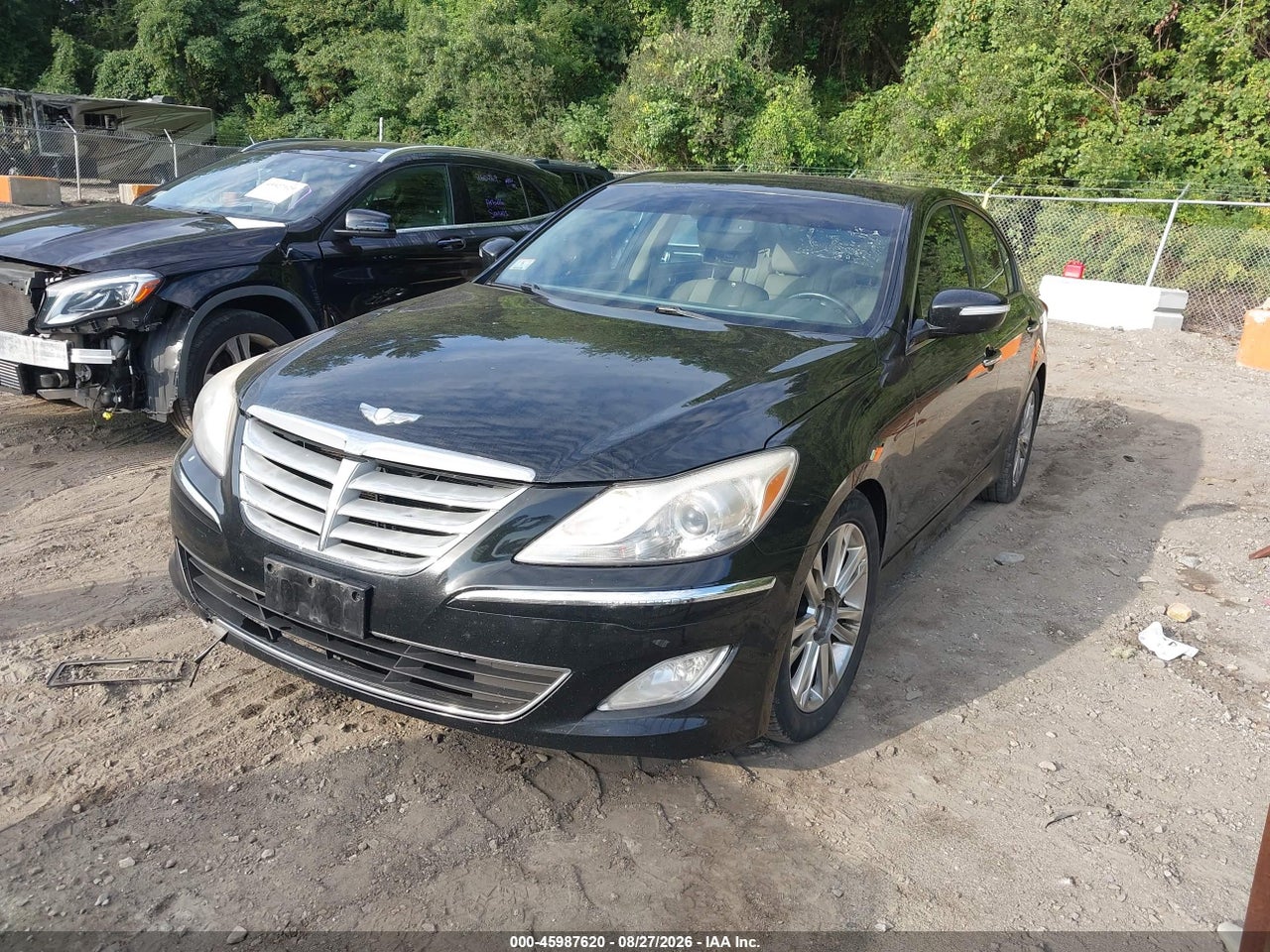 2013 HYUNDAI GENESIS 3.8 · 2/11