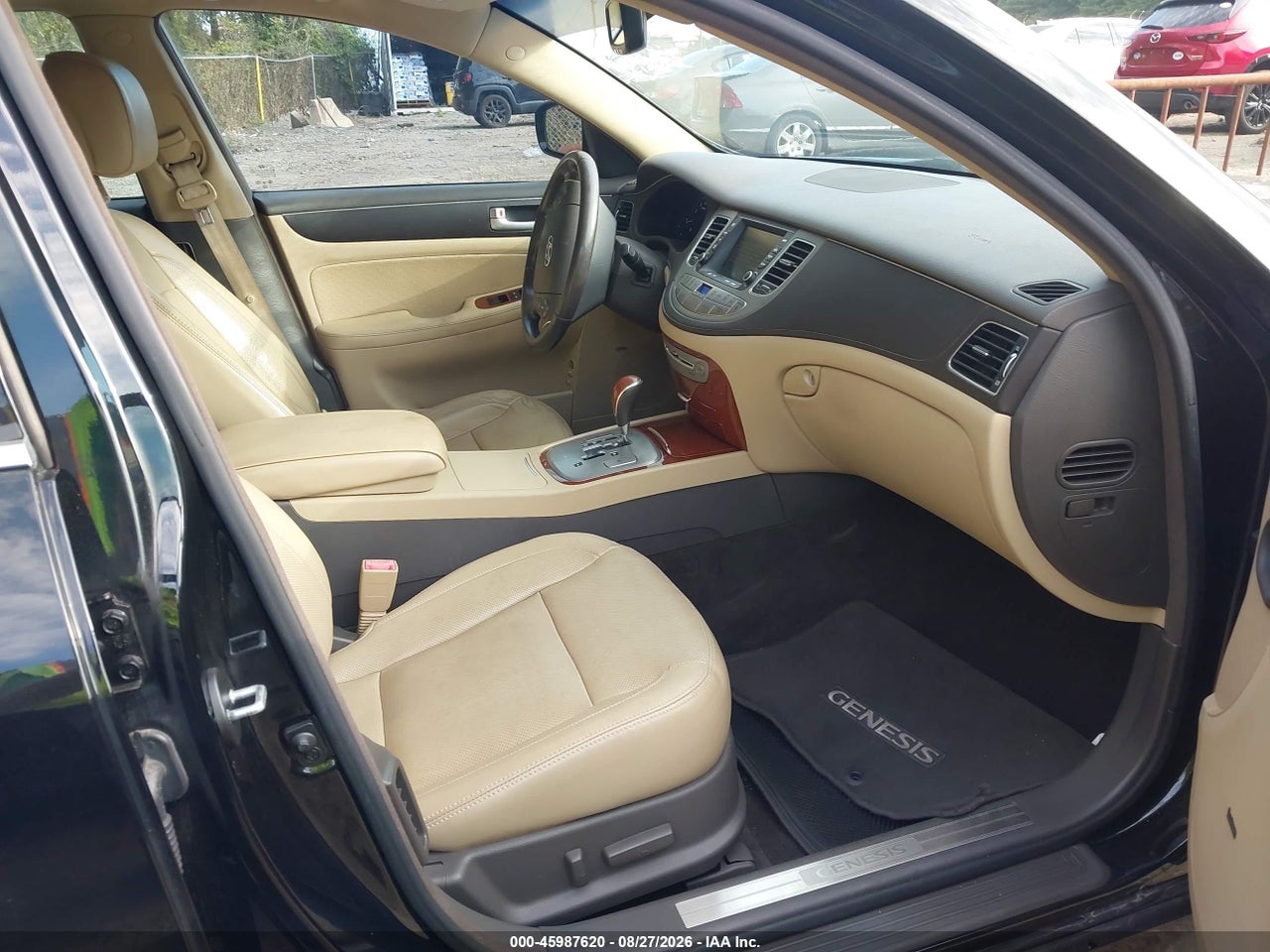2013 HYUNDAI GENESIS 3.8 · 5/11