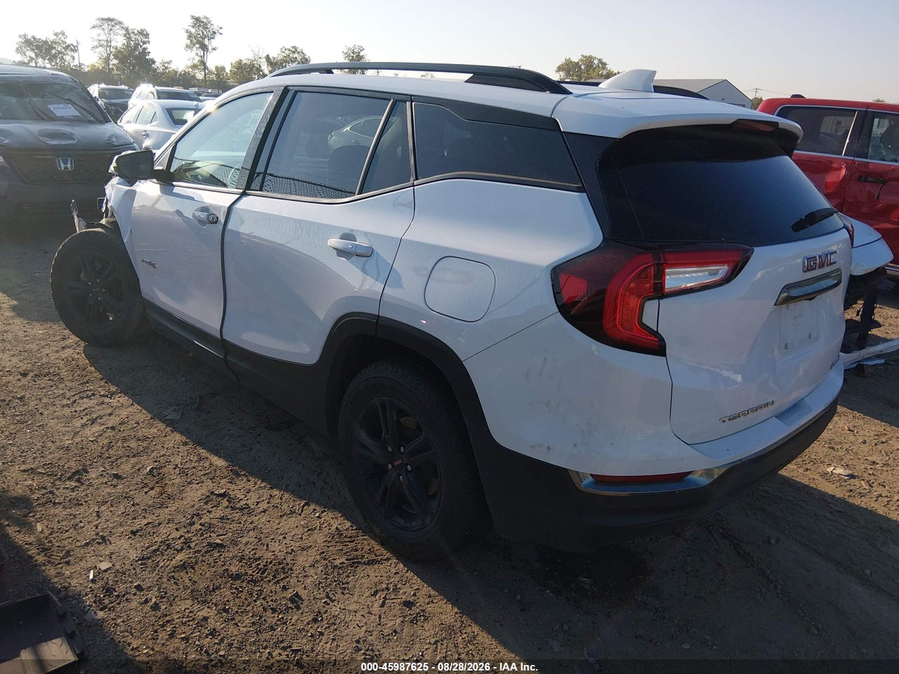 2024 GMC TERRAIN AWD AT4 · 3/11