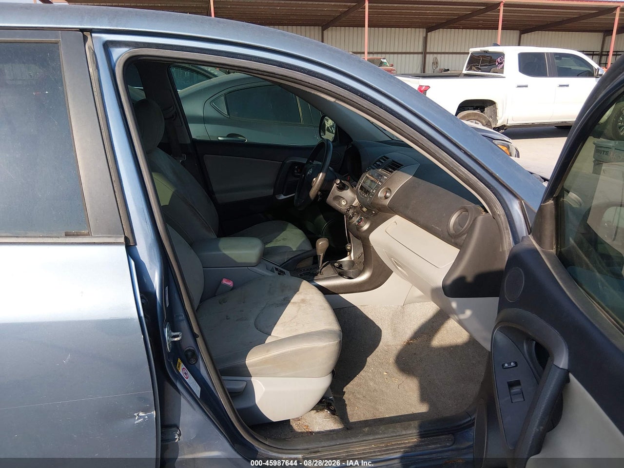 2010 TOYOTA RAV4   · 5/11