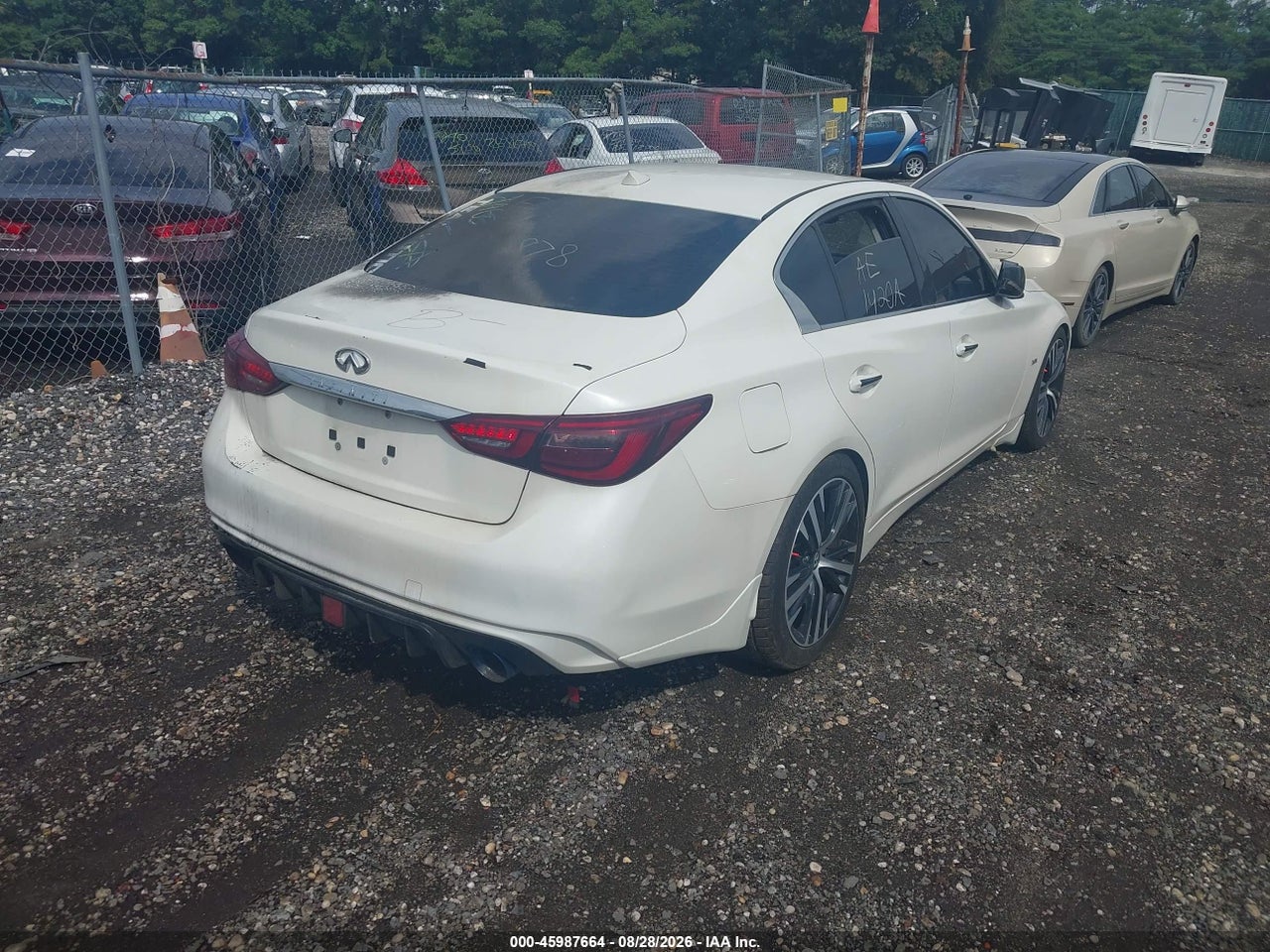2020 INFINITI Q50 LUXE AWD · 4/10
