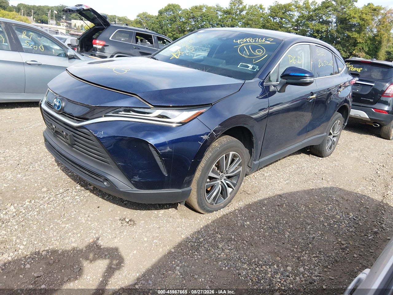 2023 TOYOTA VENZA LE · 2/10