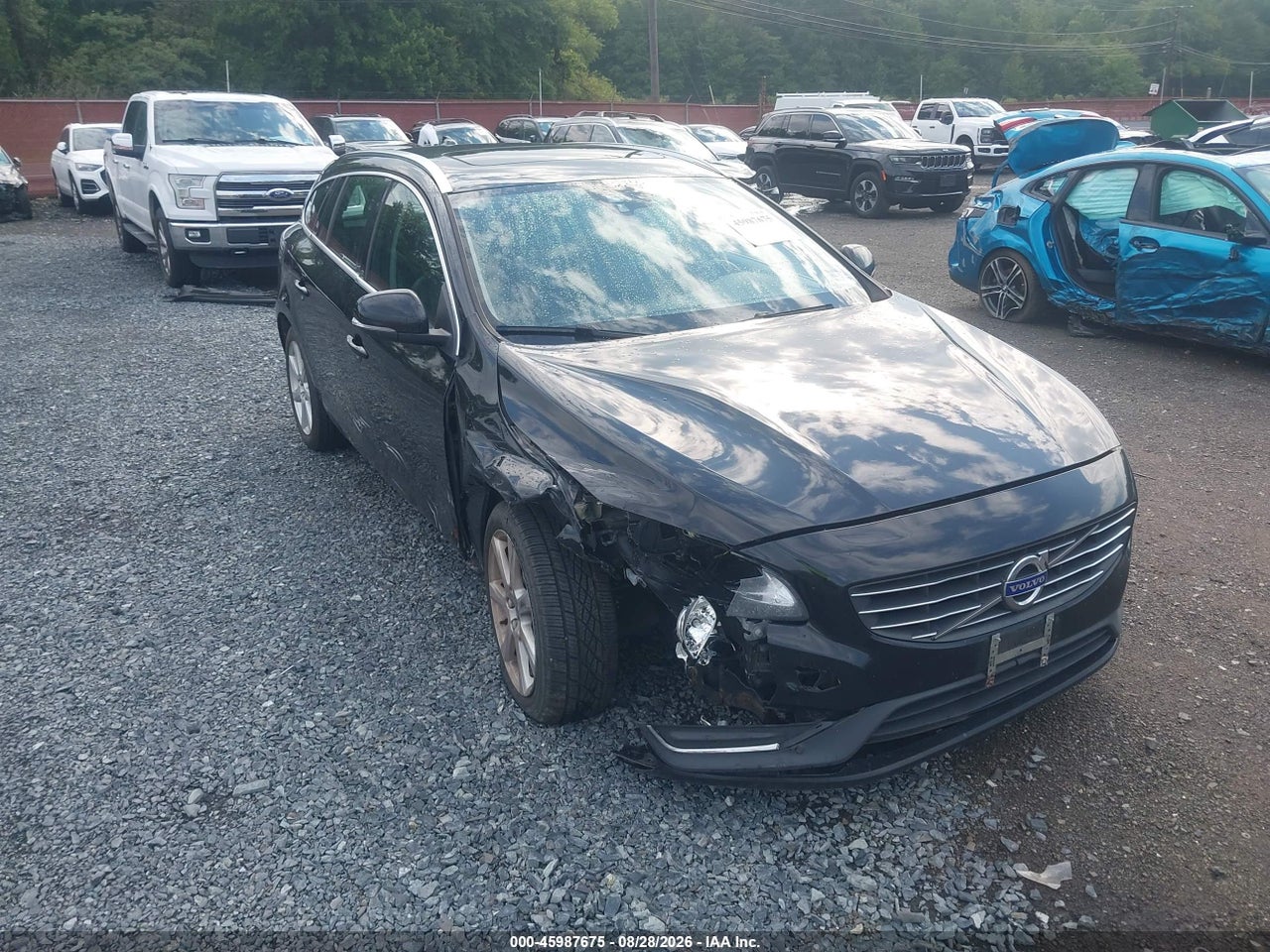 2016 VOLVO V60 T5 DRIVE-E PREMIER · 6/11