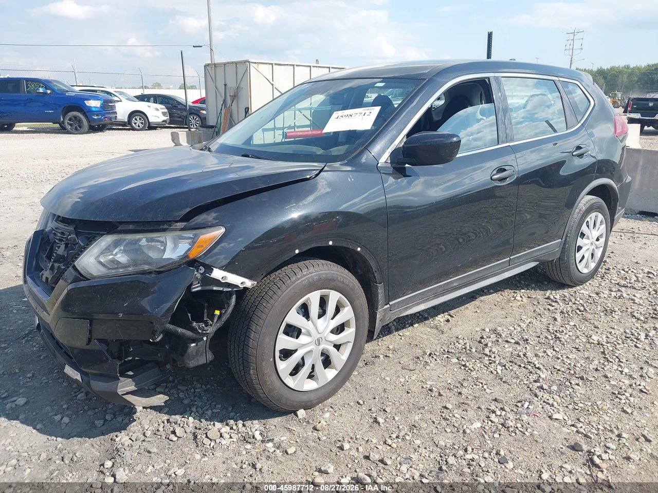 2018 NISSAN ROGUE S · 2/11