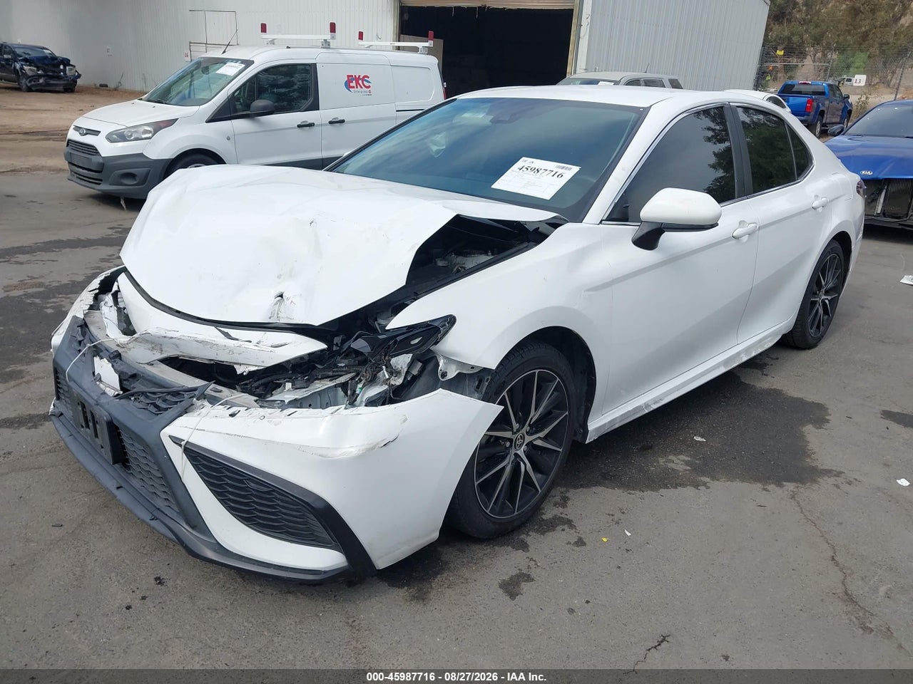 2021 TOYOTA CAMRY SE · 2/11