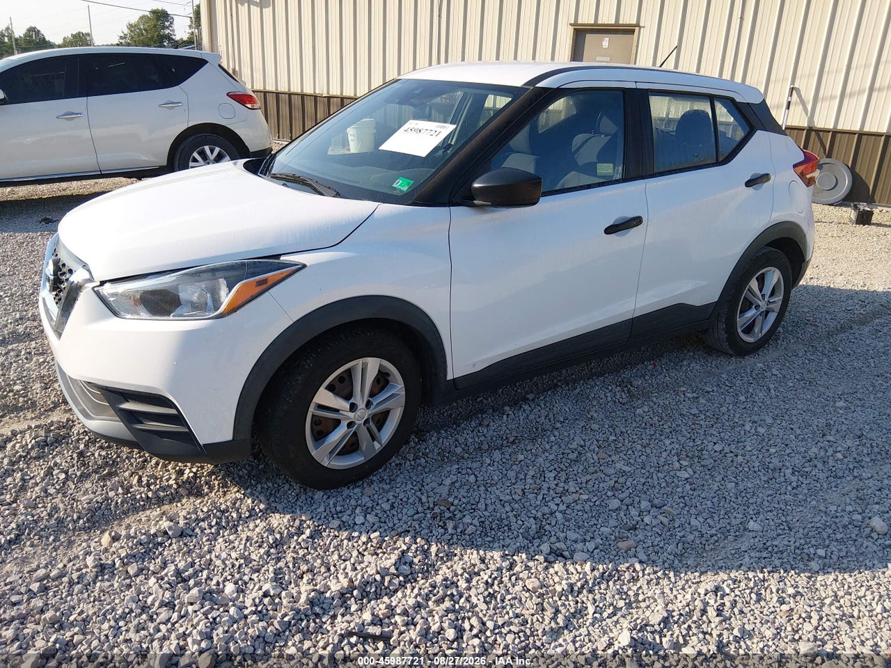 2020 NISSAN KICKS S XTRONIC CVT · 2/10