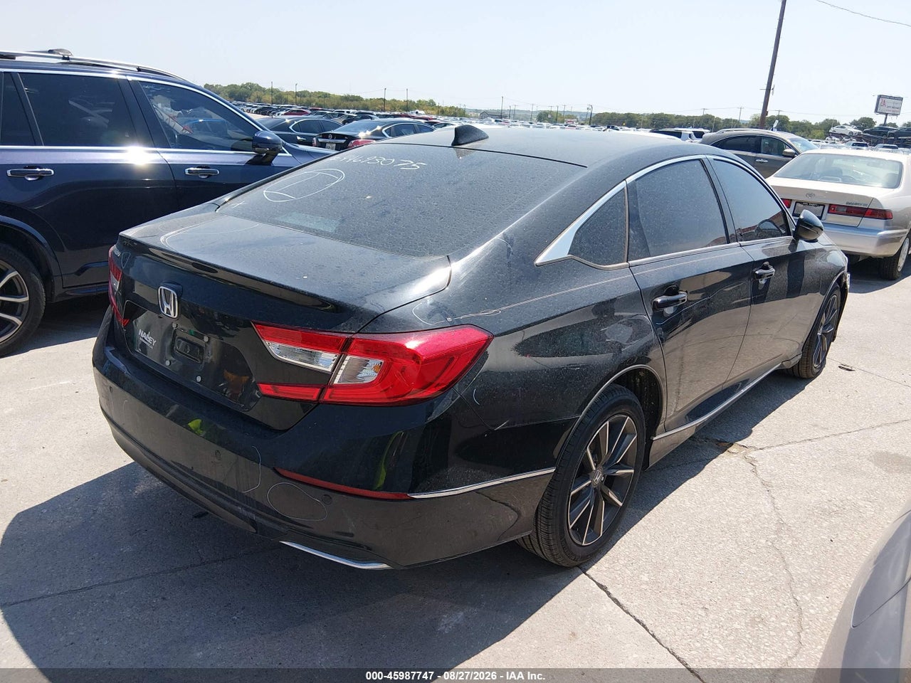 2021 HONDA ACCORD EX-L · 4/11